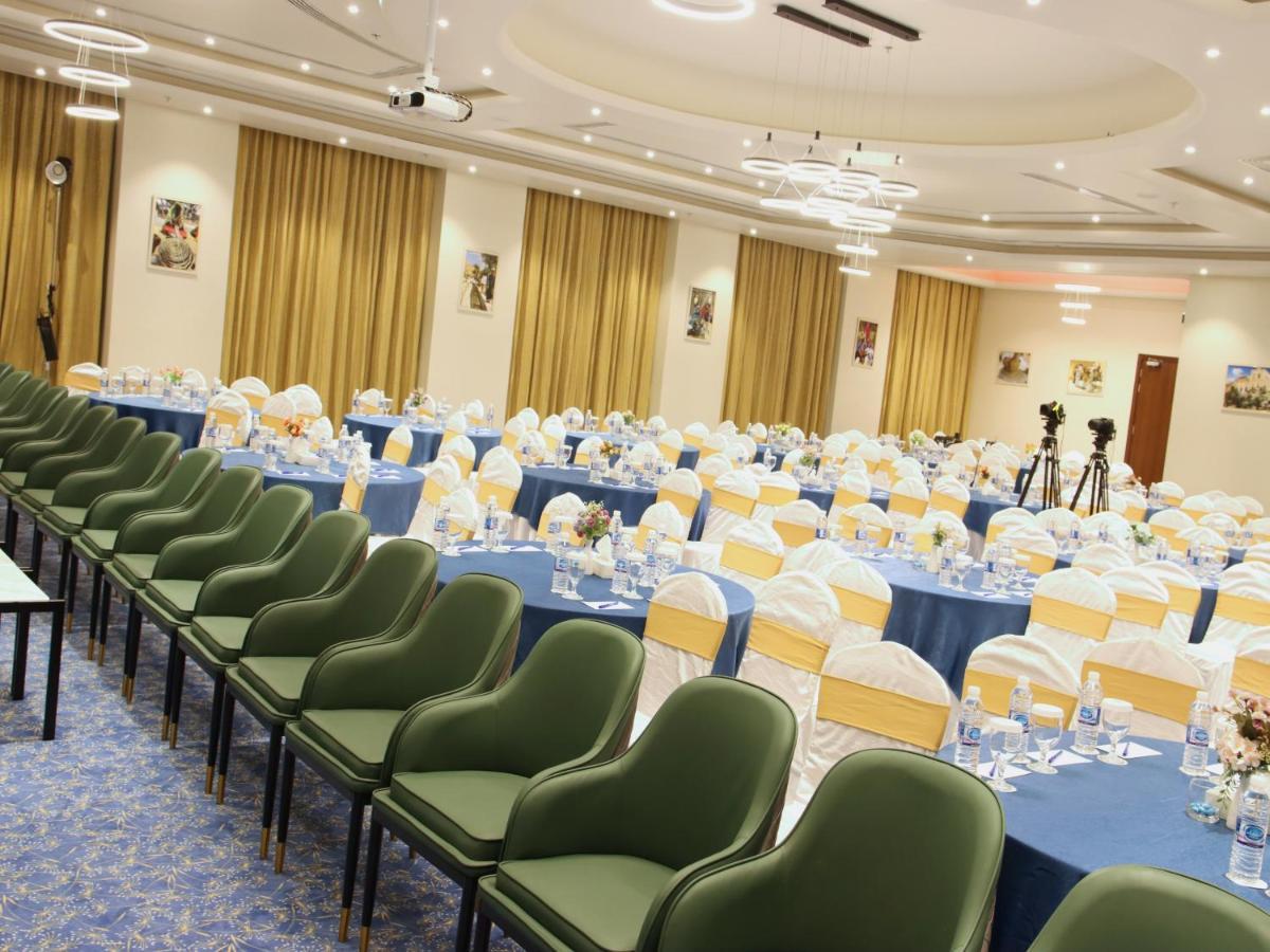 Rozana Hotel Muscat Eksteriør billede