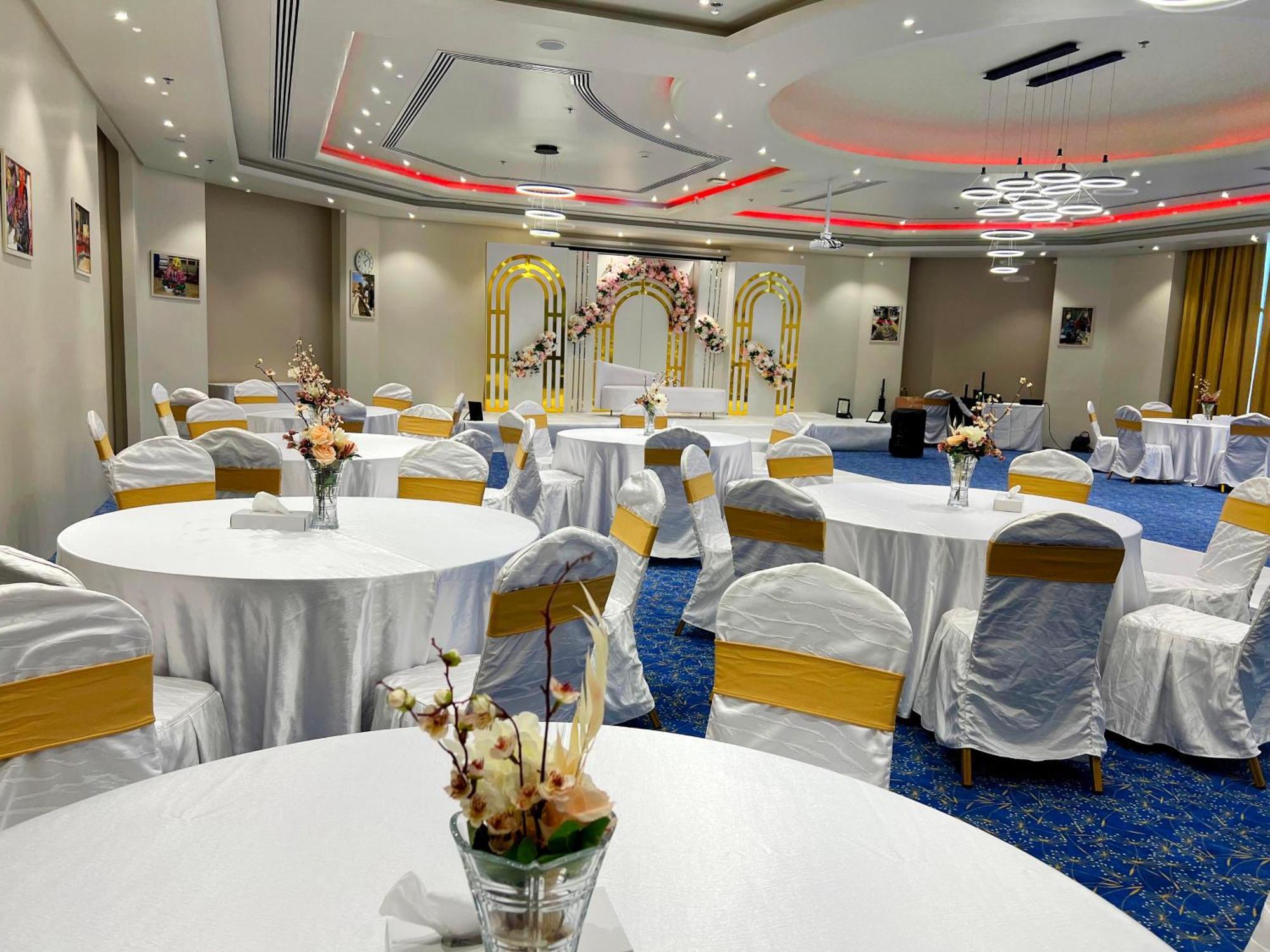 Rozana Hotel Muscat Eksteriør billede